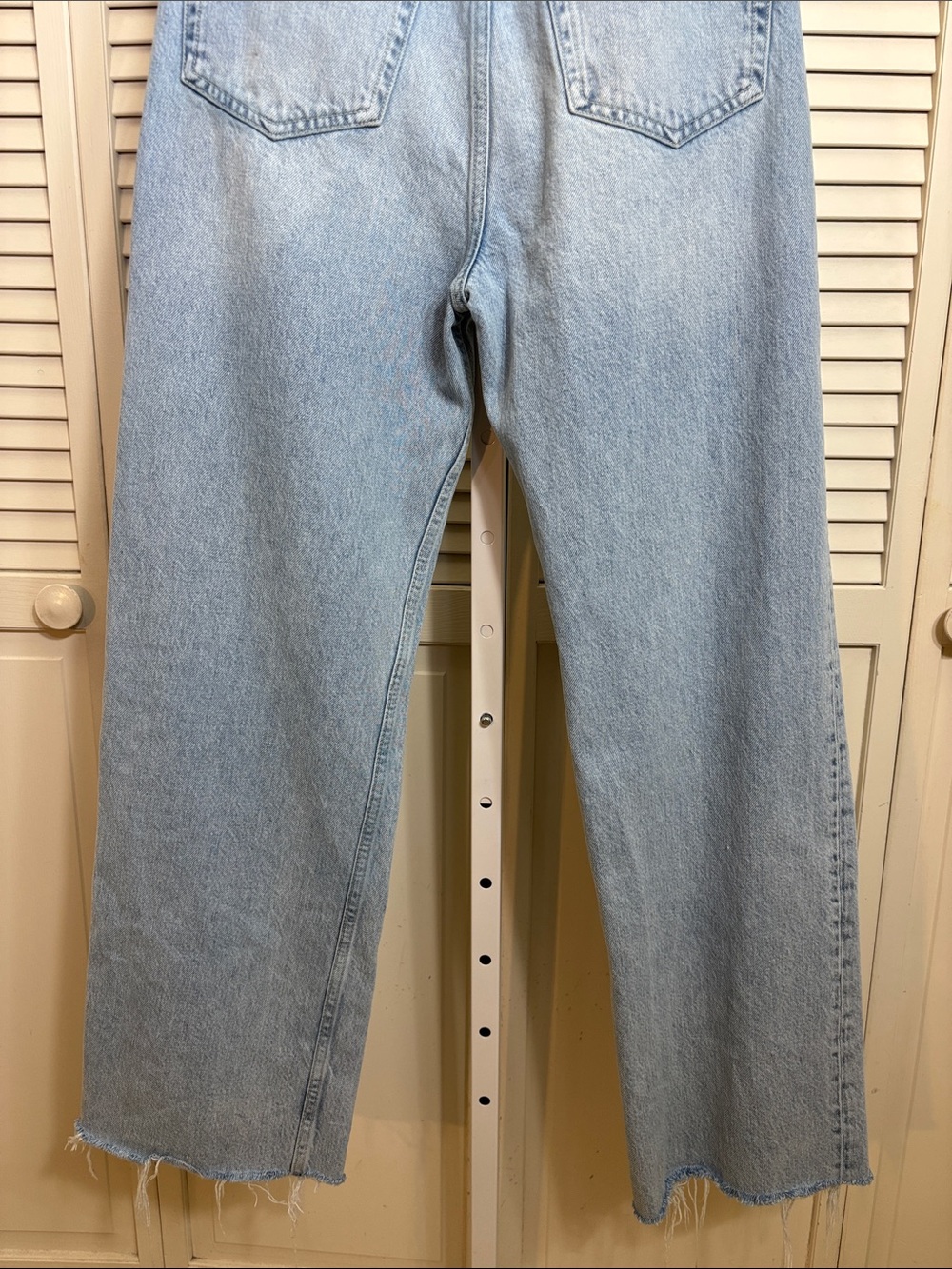 Reformation Wilder High Rise Wide Leg Cropped Jeans Tenaya Destroyed Hem Size 26 - Picture 8 of 11